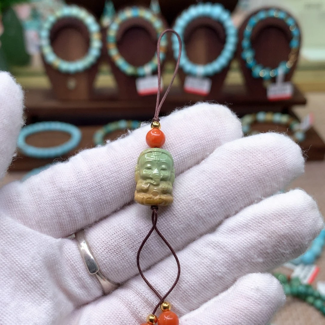 绿松石配饰未镶嵌