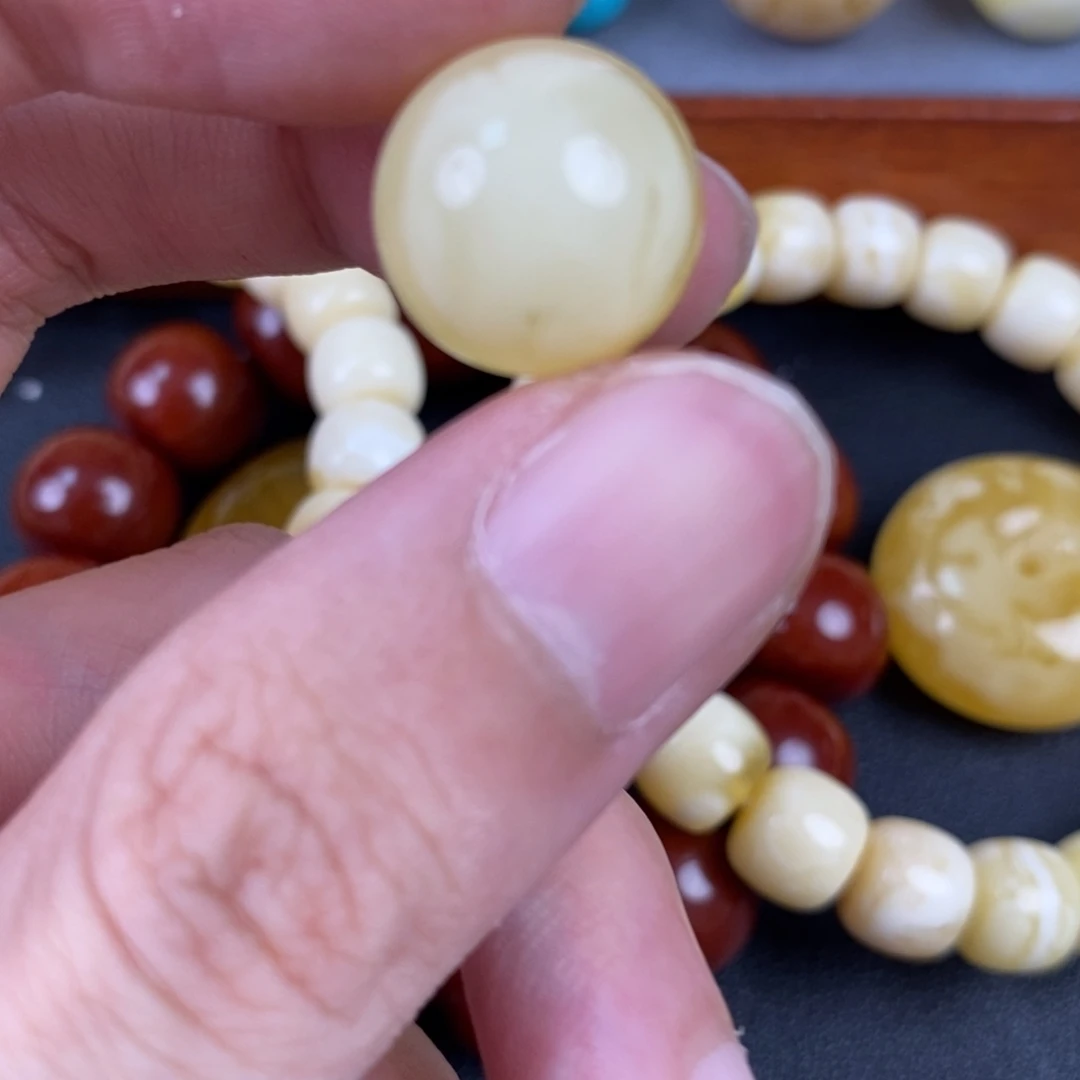 琥珀未镶嵌珠宝奇石38