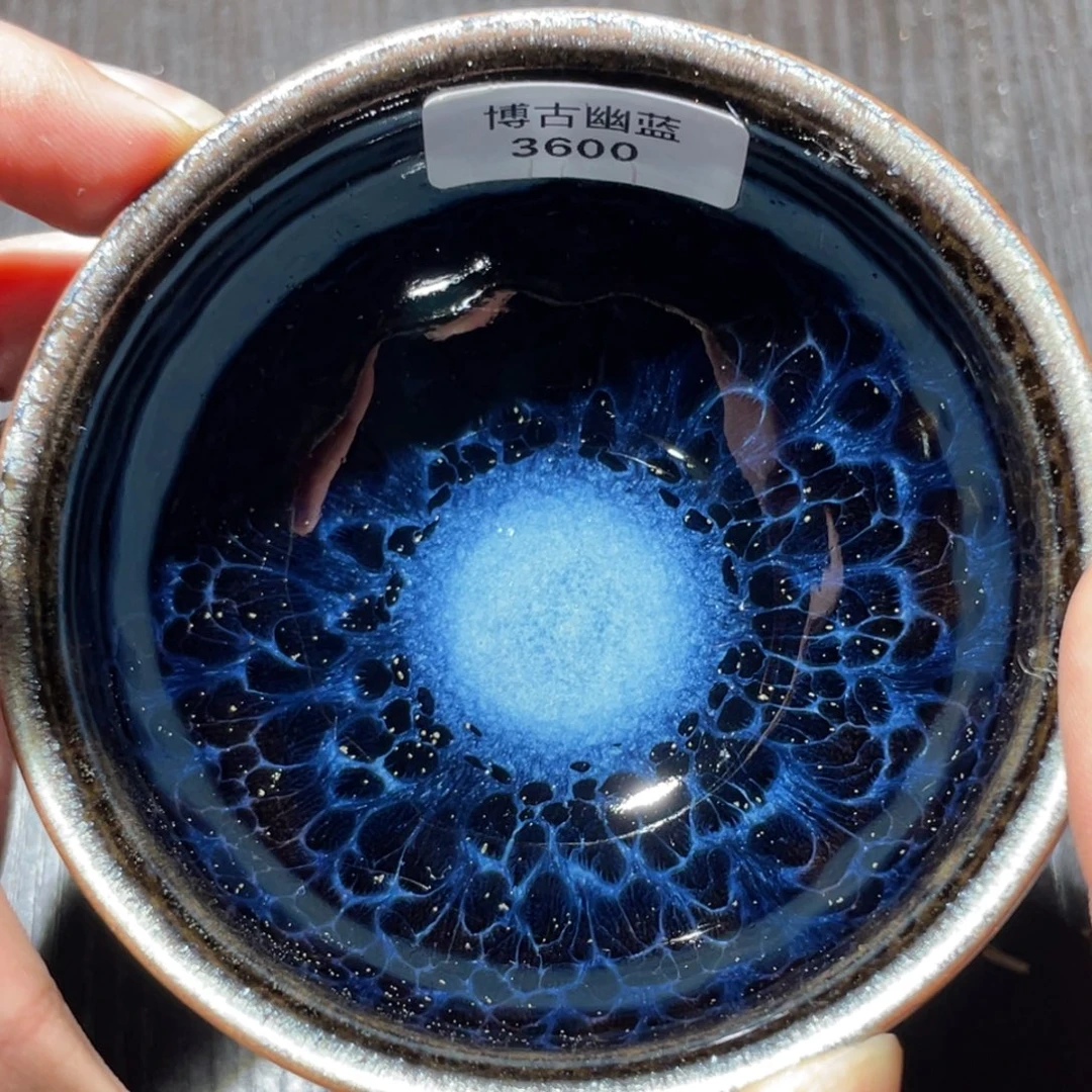 茶盏哈哈哈哈这两种表情是真实写照