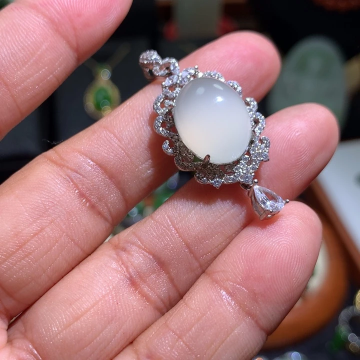 和田玉吊坠银S925镶嵌