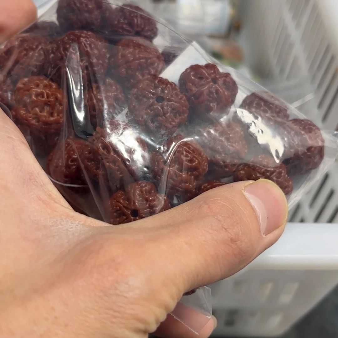 【闪购商品】白玉菩提吊坠胖*雪z16-18/30+6颗金刚