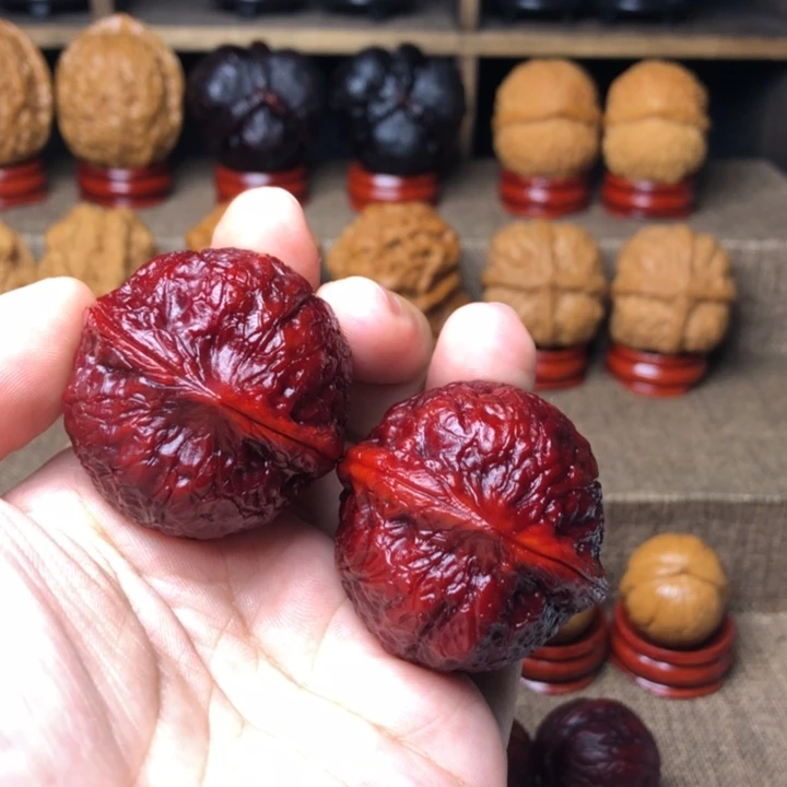 面***机把件文玩核桃666七彩蟒纹虎头