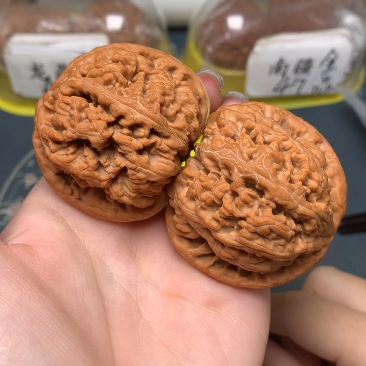 卷***毛文玩核桃把件49-32754-0