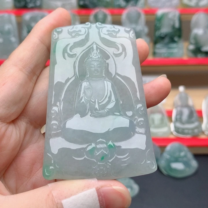 坤***哥颈饰未镶嵌翡翠素衣