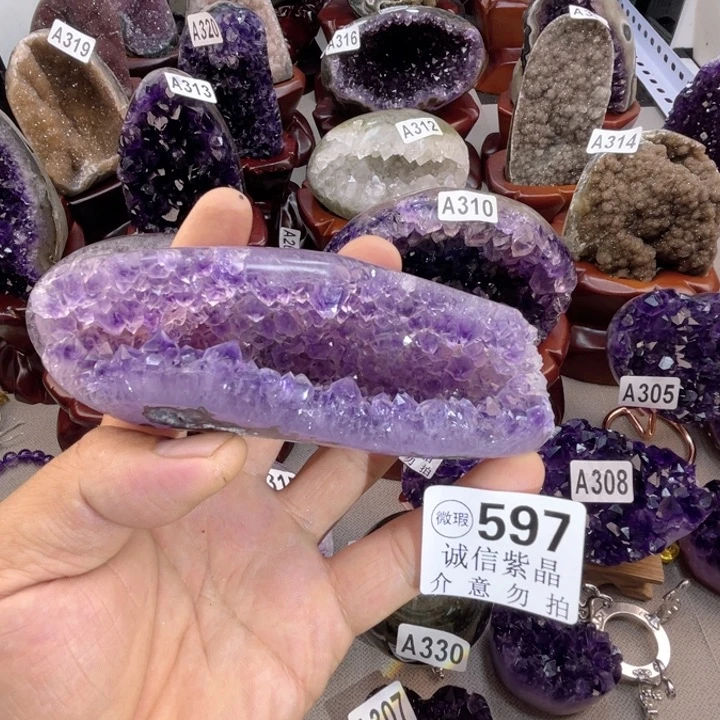 未镶嵌大型摆件（非配饰）水晶