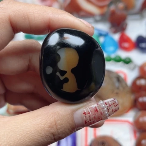 玛瑙/玉髓耳环未镶嵌