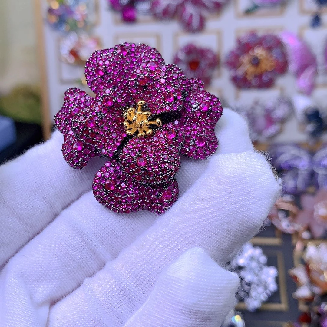 合成立方氧化锆铜胸针胸花