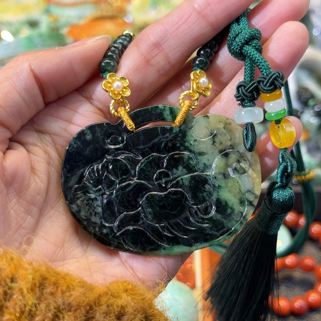 翡翠颈饰未镶嵌待编款默认微瑕