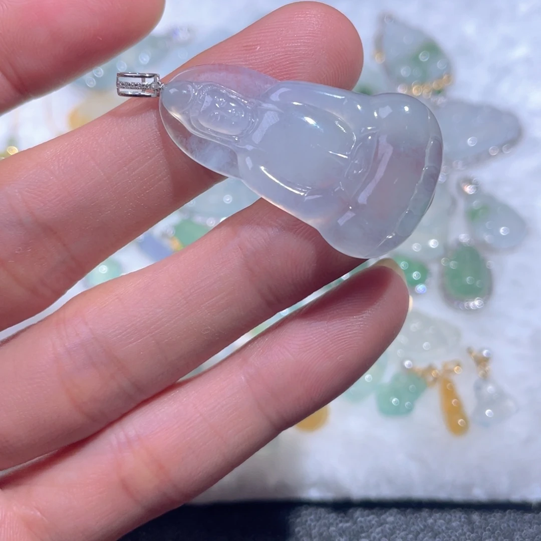 翡翠18K金镶嵌颈饰翡翠