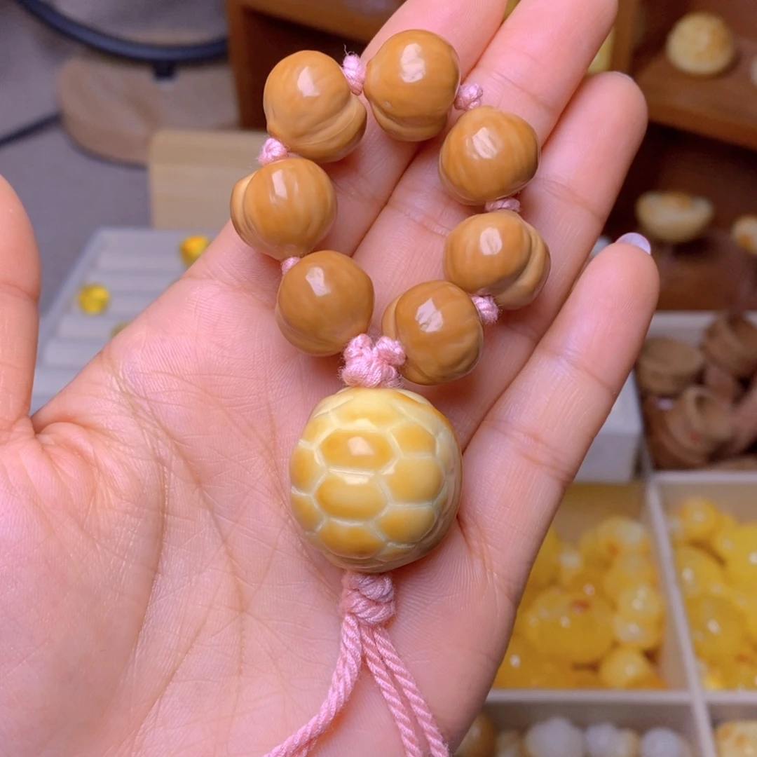 猴头核桃吊坠大富甲手捻