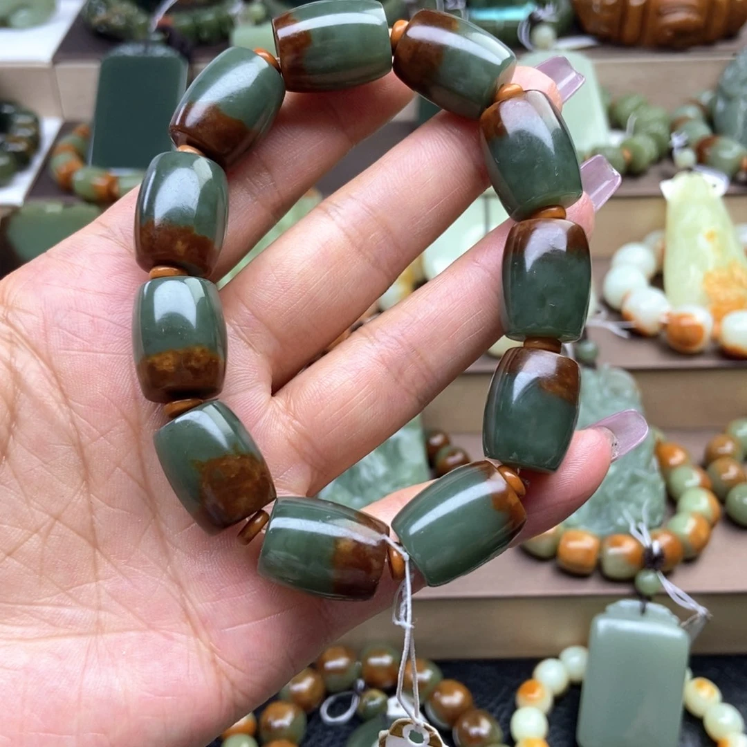 凤***子手串未镶嵌透闪石质玉