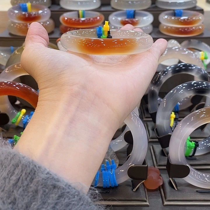 玛瑙/玉髓未镶嵌手镯32