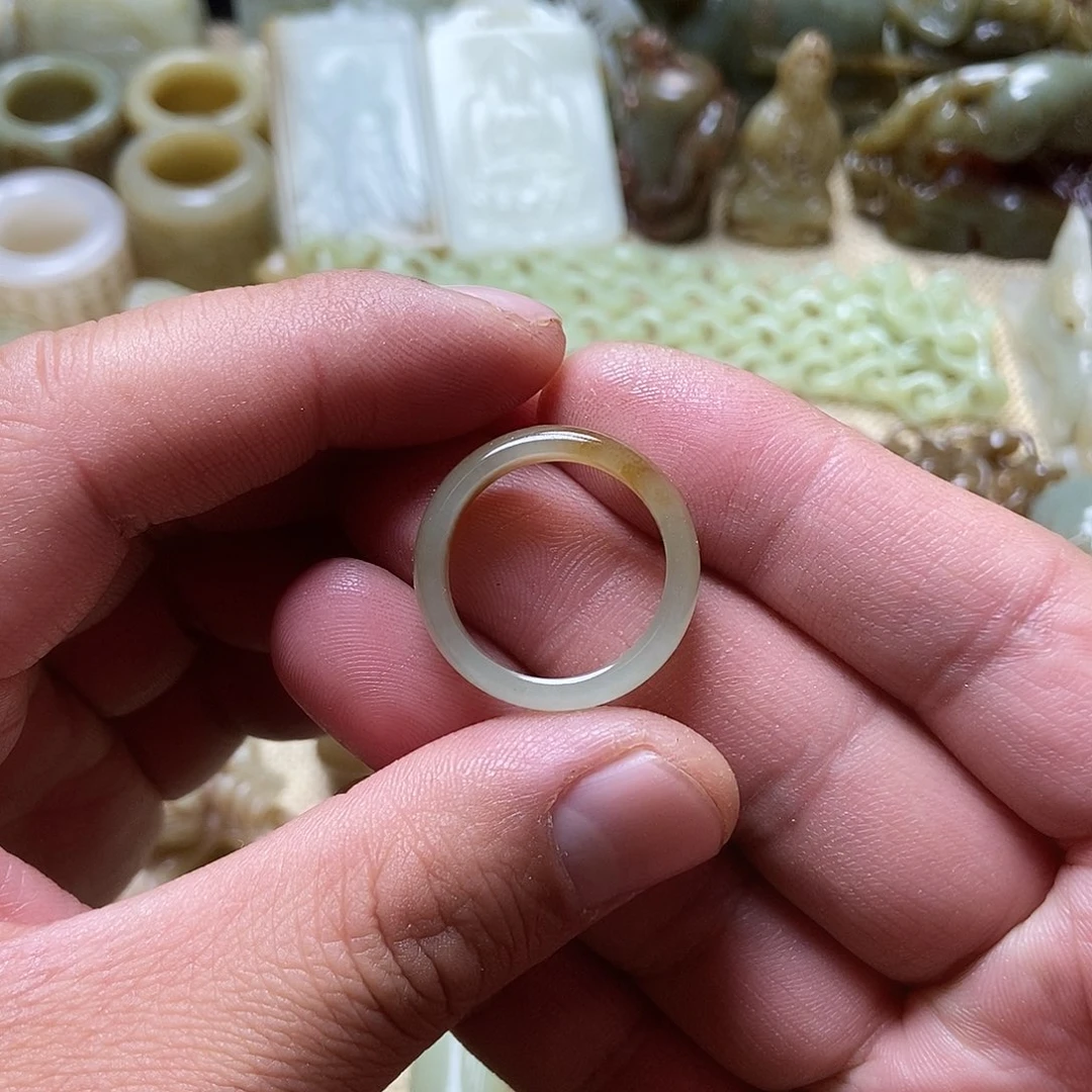 和田玉挂件未镶嵌不****瑰