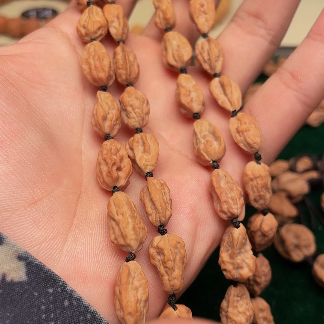 乌***汁吊坠文玩核桃异性