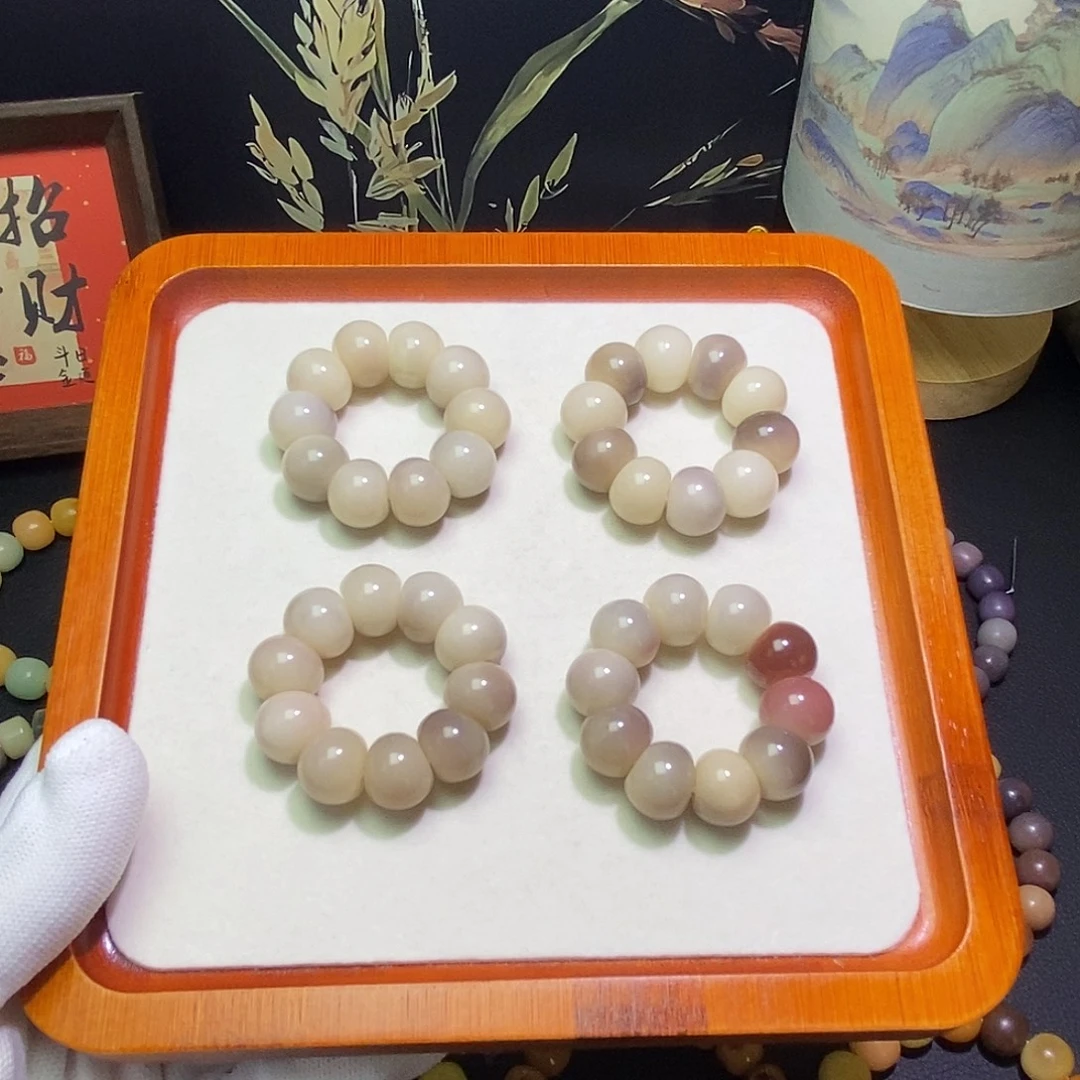 吊坠菩提根/象牙果卡14蒜瓣手捻微瑕一物一拍 0904