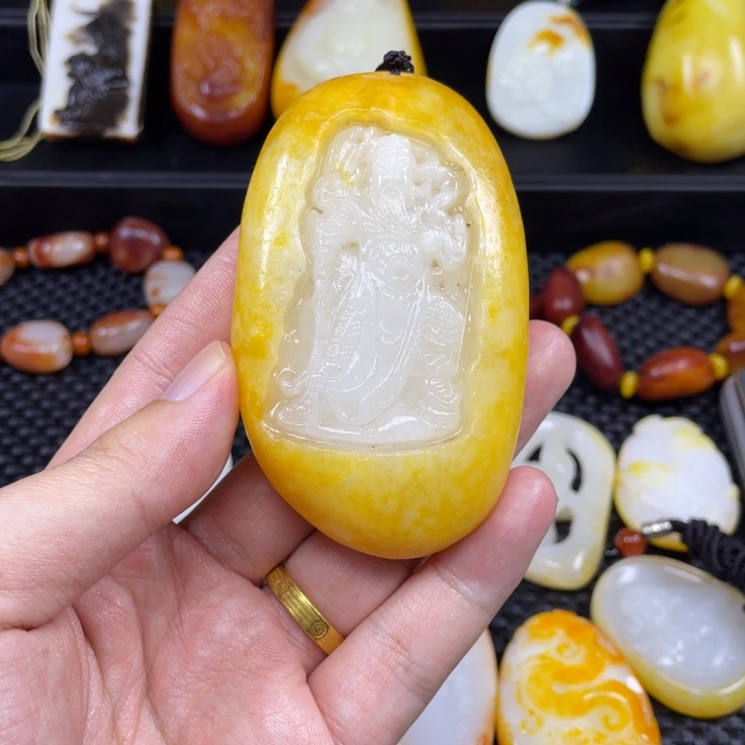 颈饰未镶嵌和田玉