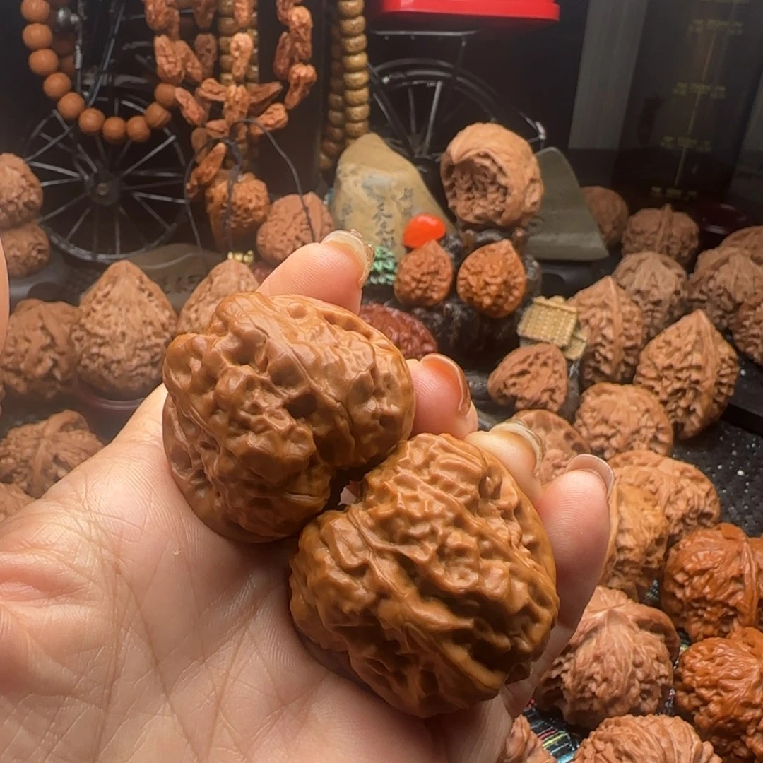 文玩核桃把件全品蛤蟆头38