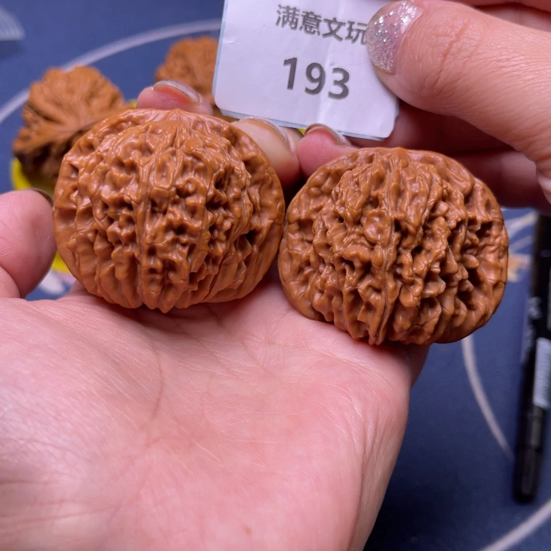 文玩核桃把件四座楼46.193