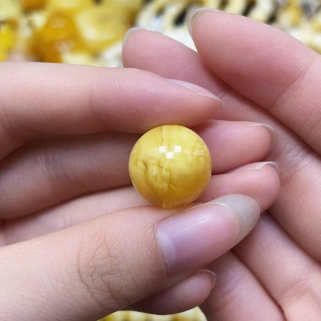 裸石蜜蜡未镶嵌圆珠15.7mm瑕