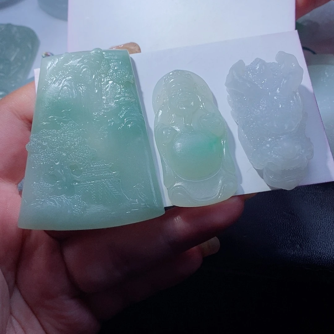 明***活未镶嵌定制翡翠翡翠