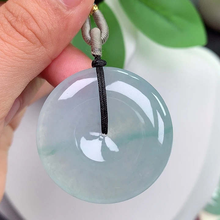 翡翠未镶嵌颈饰平安扣 24.9x6.3mm