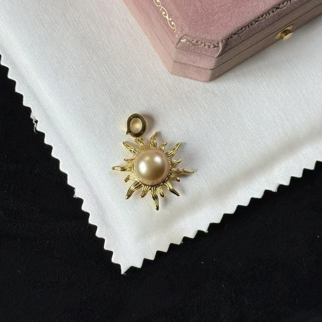 太阳之子设计款海水南洋金珠吊坠万能扣S925银11-12海水珍珠AB326