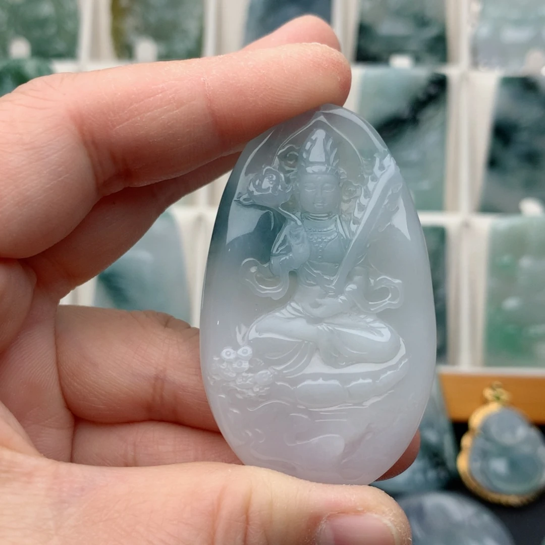 翡翠颈饰未镶嵌虚空藏菩萨