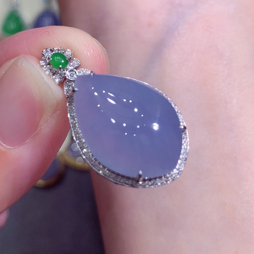 吊坠(不含链)18K金镶嵌翡翠