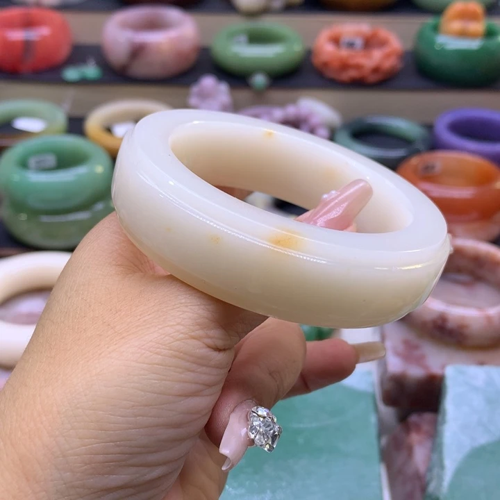 石英岩玉未镶嵌13468975444