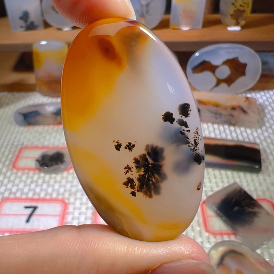 玛瑙/玉髓未镶嵌颈饰