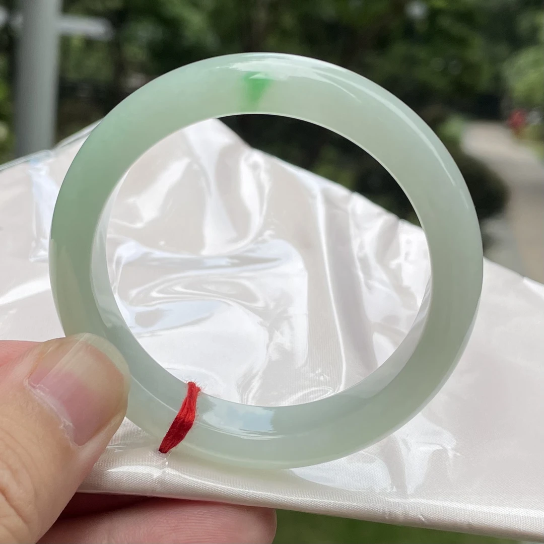 天然翡翠冰胶飘阳绿手镯 五十二圈口 正圈