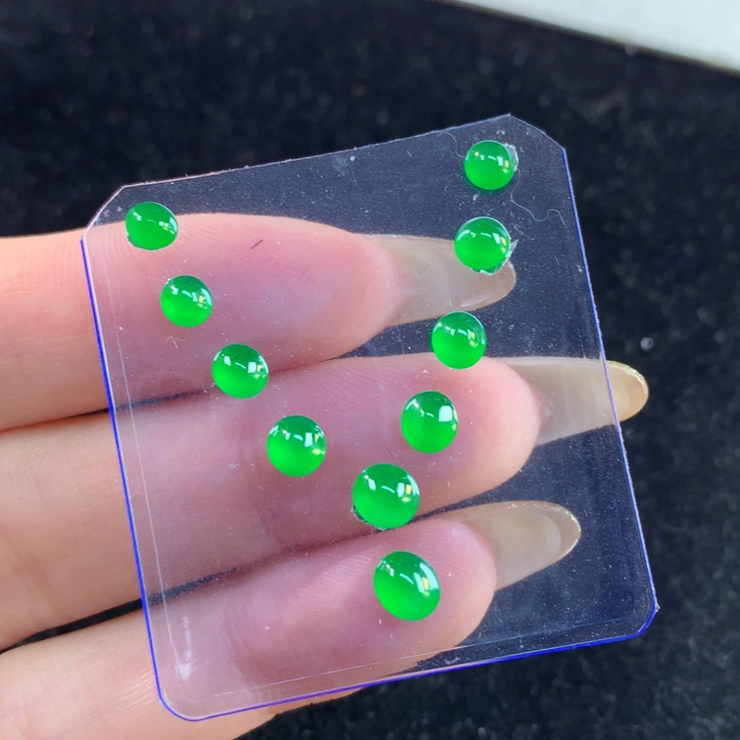 翡翠裸石5.38-5.08-3.70