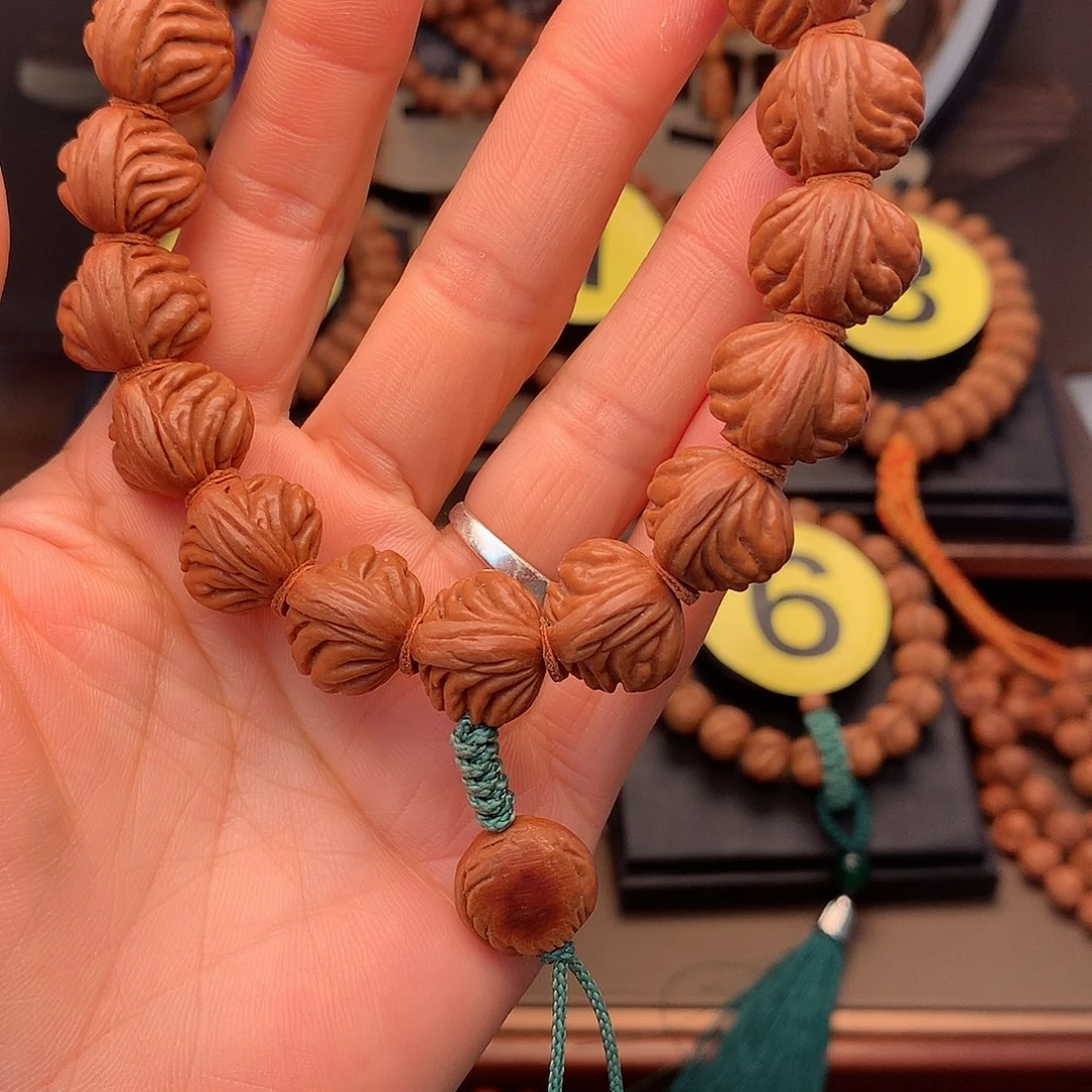 桃核手串简***由野生红魔17