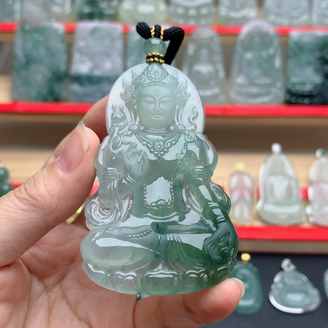 翡翠未镶嵌颈饰七*度母