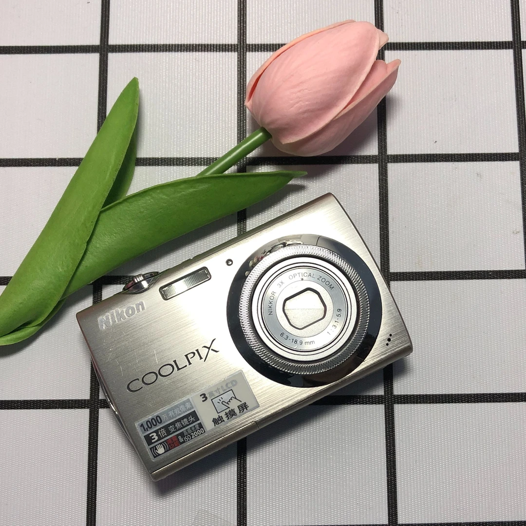 9新 Nikon/尼康  s230 1000万像素3倍变焦可触屏数码ccd
