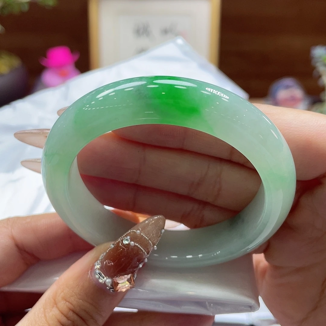 翡翠未镶嵌手镯36 号链接