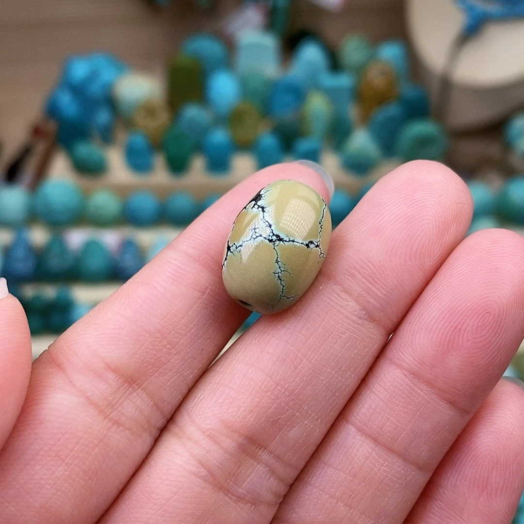 绿松石珠宝奇石未镶嵌