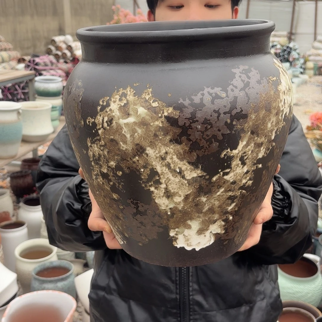 口径25高30一个复古坛子