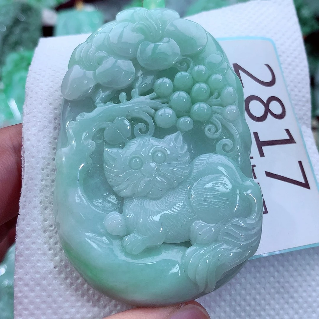 吊坠(不含链)未镶嵌翡翠