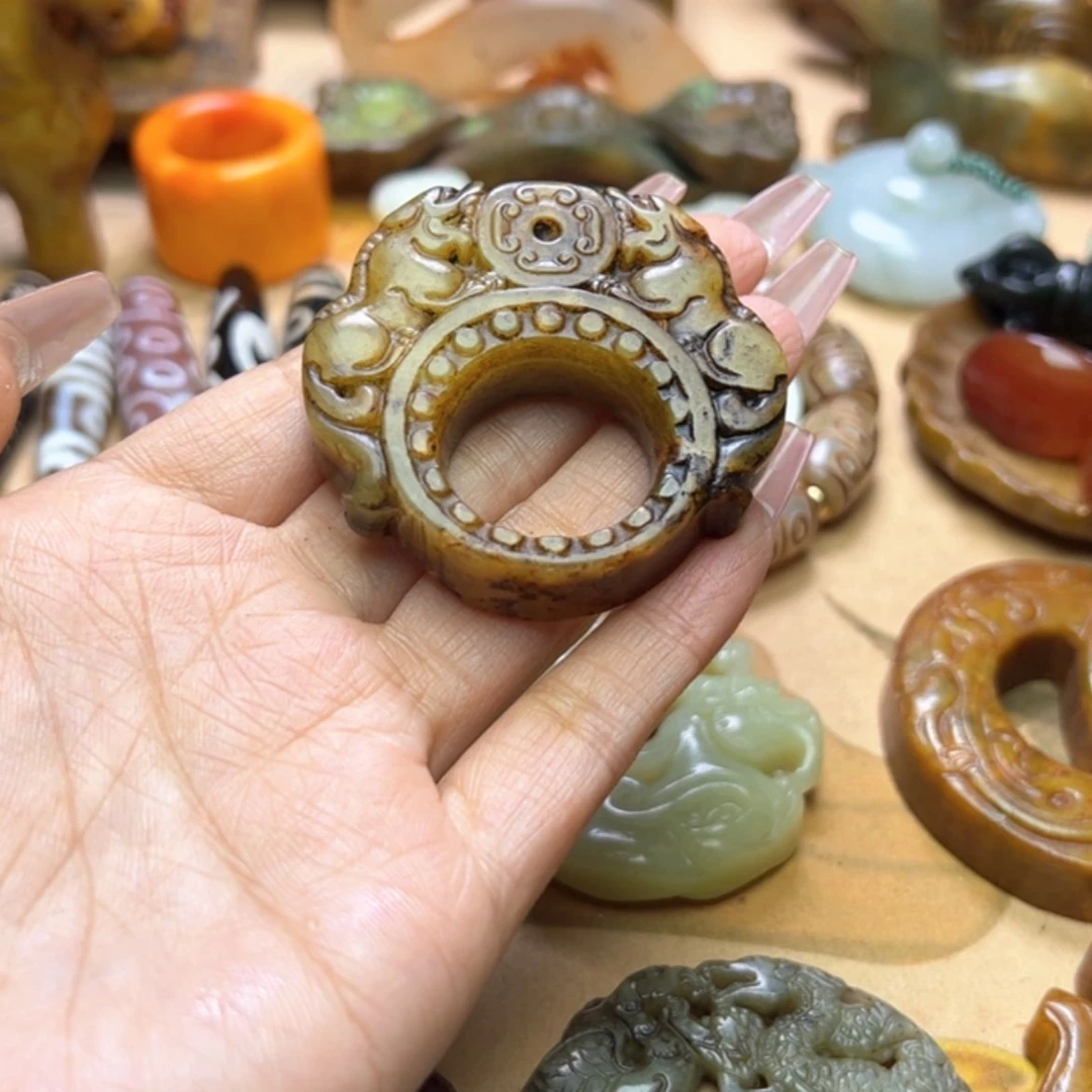 【闪购商品】蛇纹石玉颈饰未镶嵌