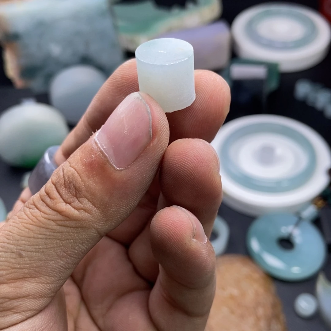 定制翡翠未镶嵌定制