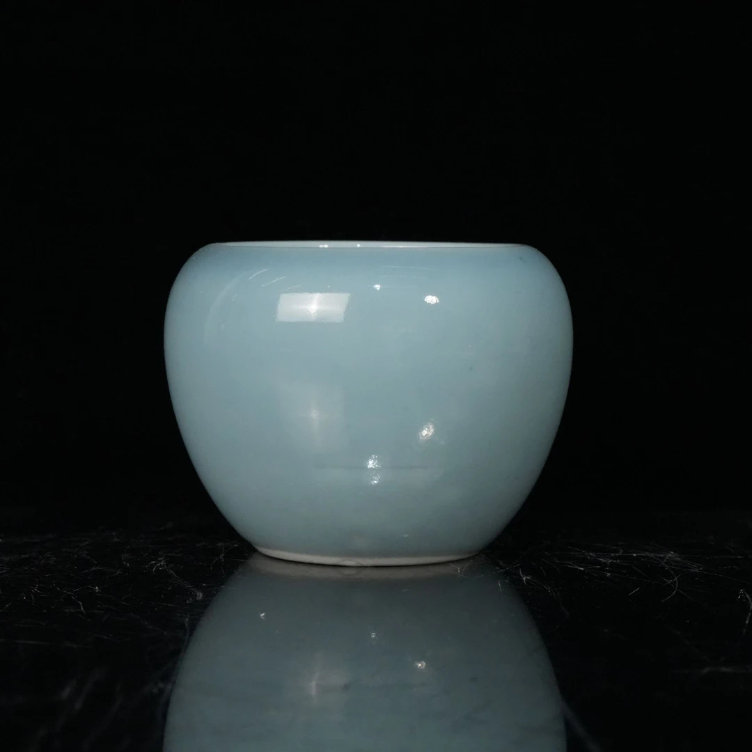 lot16246 5941 清早期 天青釉苹果尊 H:8