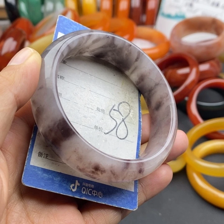 未镶嵌手镯石英质玉