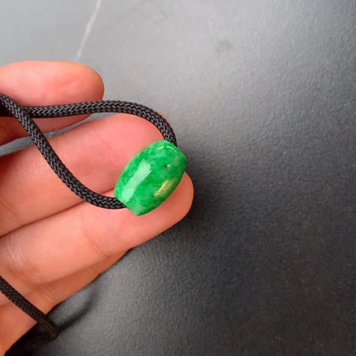 颈饰未镶嵌翡翠平安