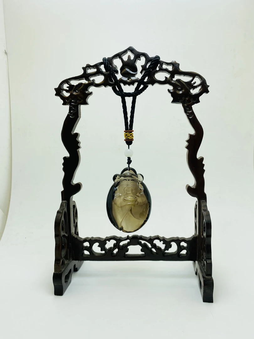 茶黄色水晶财神雕刻摆件把玩手握茶桌摆件