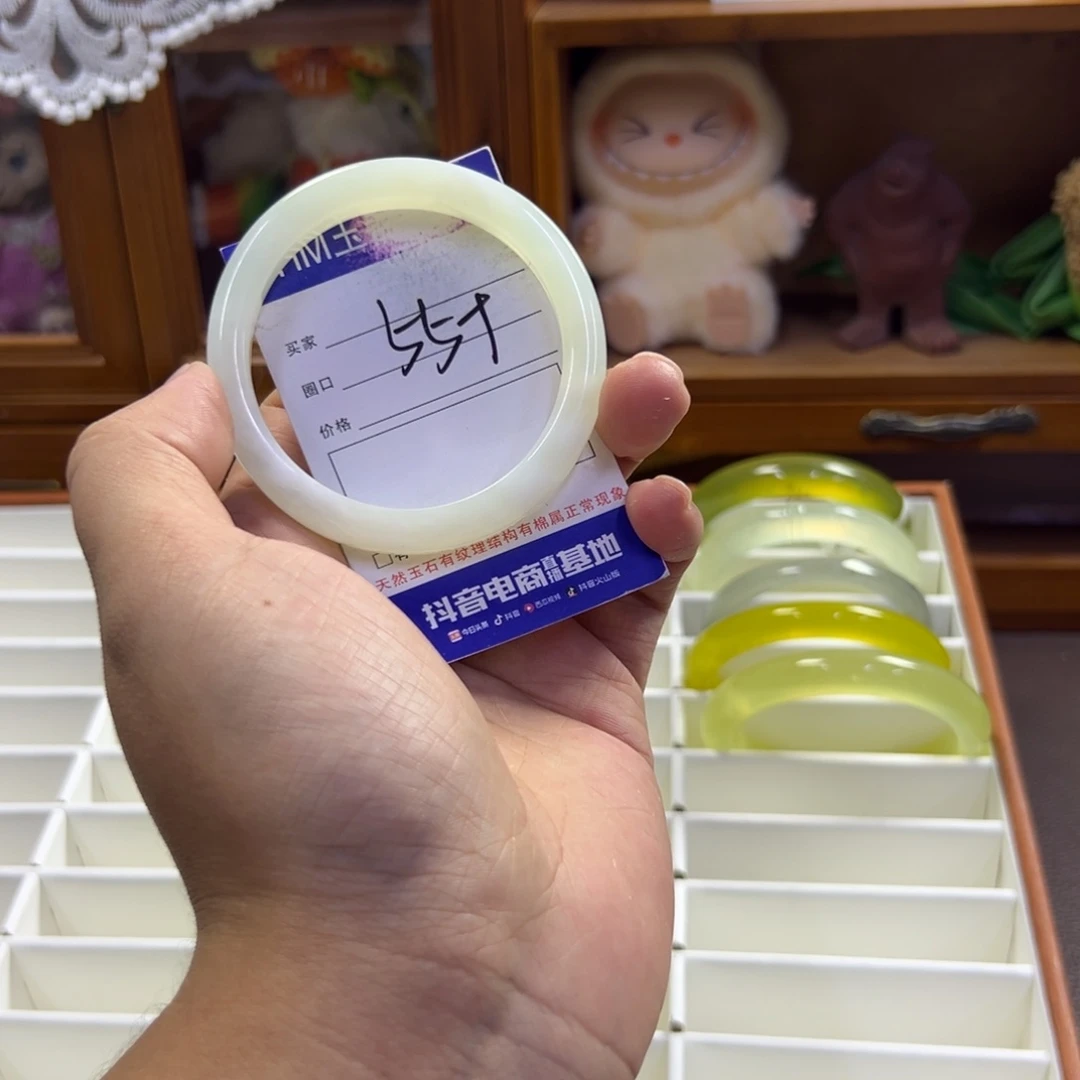 蛇纹石玉未镶嵌手镯656