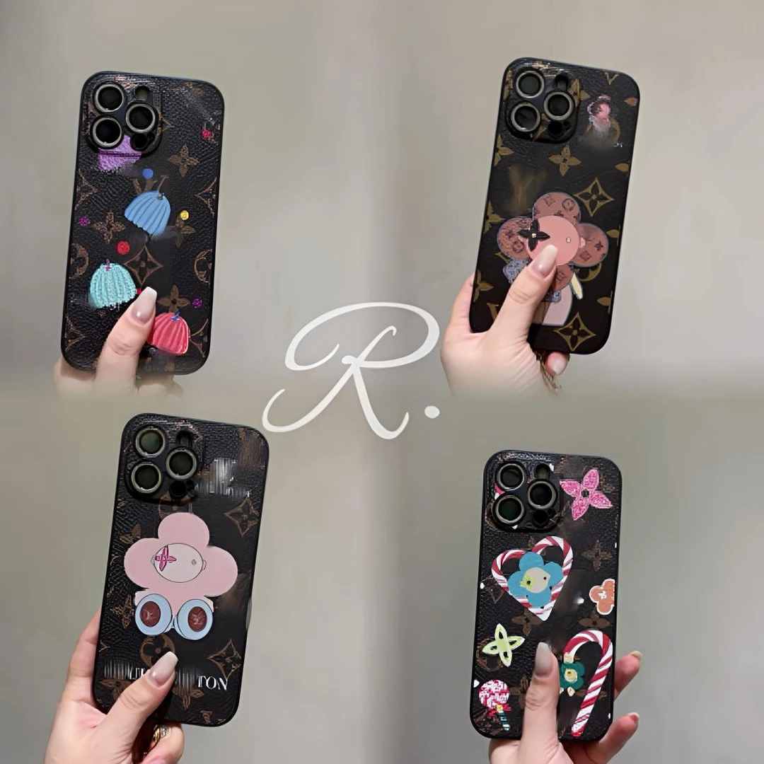 【经典老花】荔枝纹薇薇安联名适用苹果16promax太阳花手机壳全包