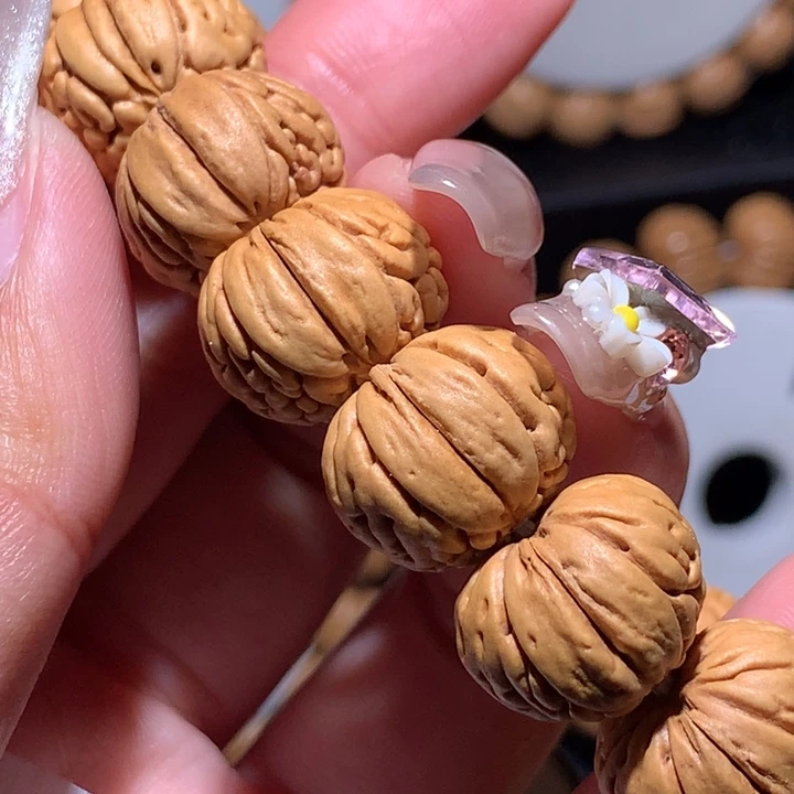 手串桃核树王纽扣