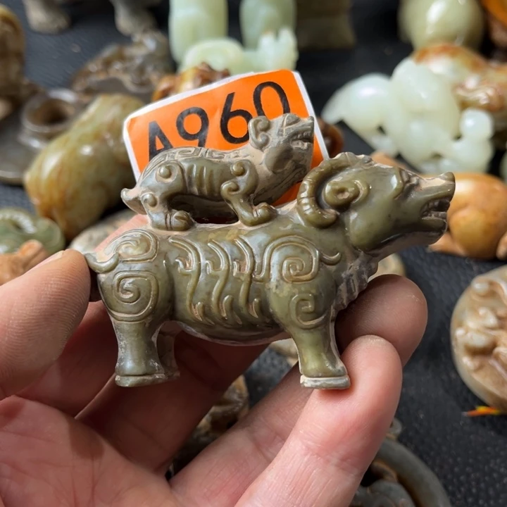 和田玉颈饰未镶嵌王*