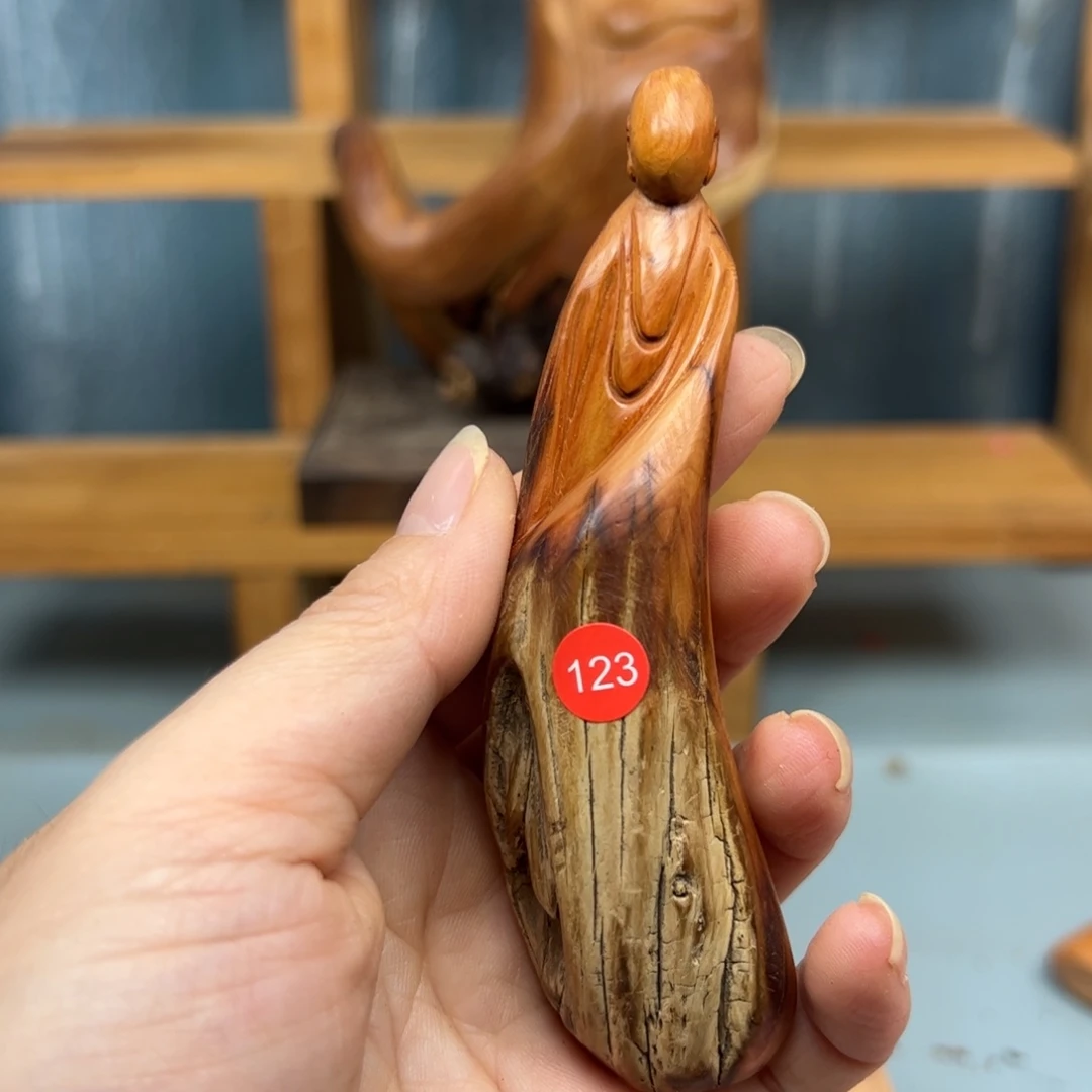 落***ツ木崖柏木摆件手把件